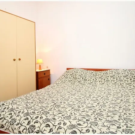 Ivan Perkov Tomas Bilo Appartement