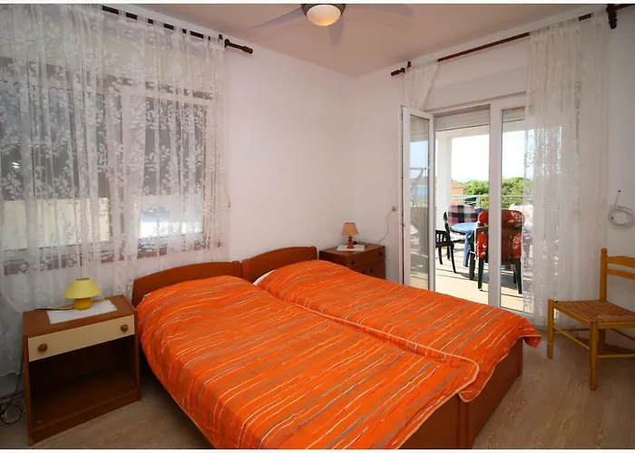 Ivan Perkov Tomas Bilo Appartement Primošten