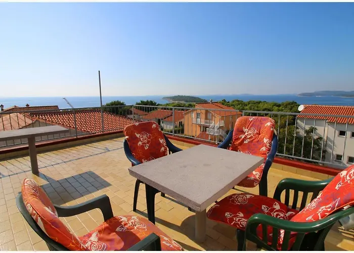 Ivan Perkov Tomas Bilo Appartement *