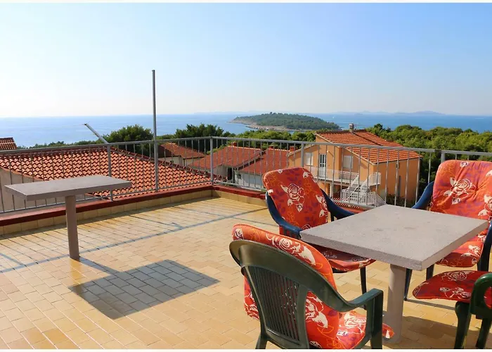 Ivan Perkov Tomas Bilo Appartement *